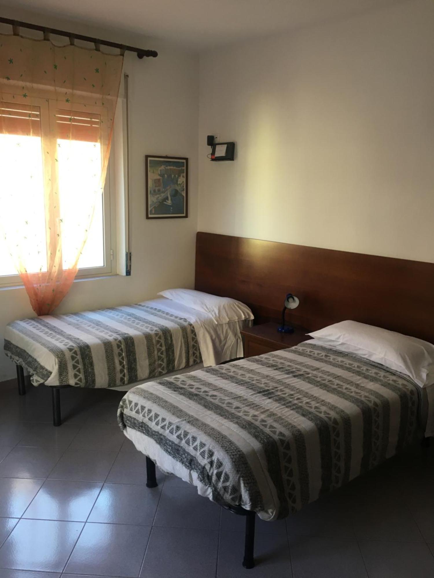 Appartamento Miramare, 2 Camere, Cucina, Bagno, Ventimiglia Exteriér fotografie